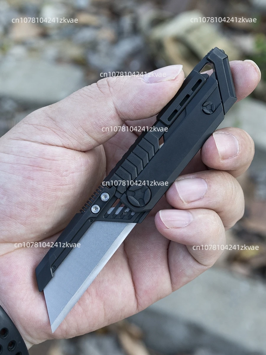 

MT8 profiled Alien titanium alloy utility knife folding knife outdoor play portable tactical defensive pocket knife