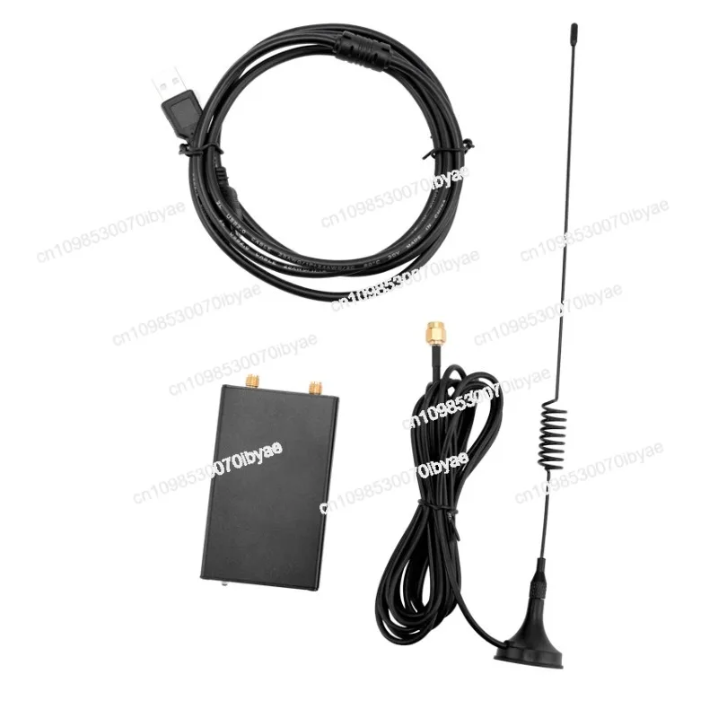 

Собранный USB-тюнер 100 кГц-1,7 ГГц УФ-ВЧ RTL-SDR/R820T+ 8232 AM FM CW