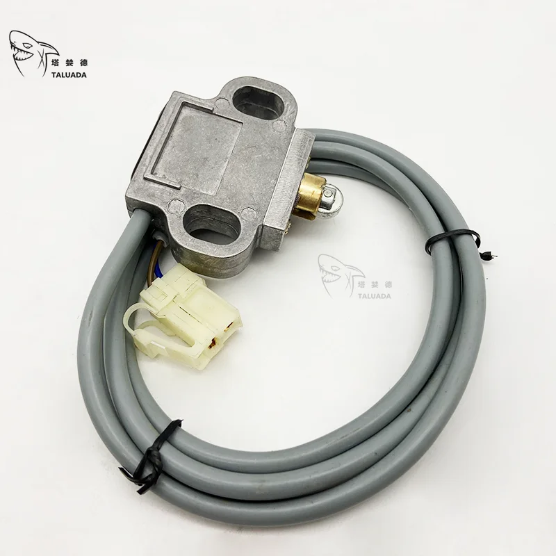 สําหรับ Komatsu Travel จํากัดเซ็นเซอร์ความดัน PC60-5 PC100-5 PC120-5 PC200-5 Travel ความดันสวิทช์จังหวะ Sensing Sensor 2030656210
