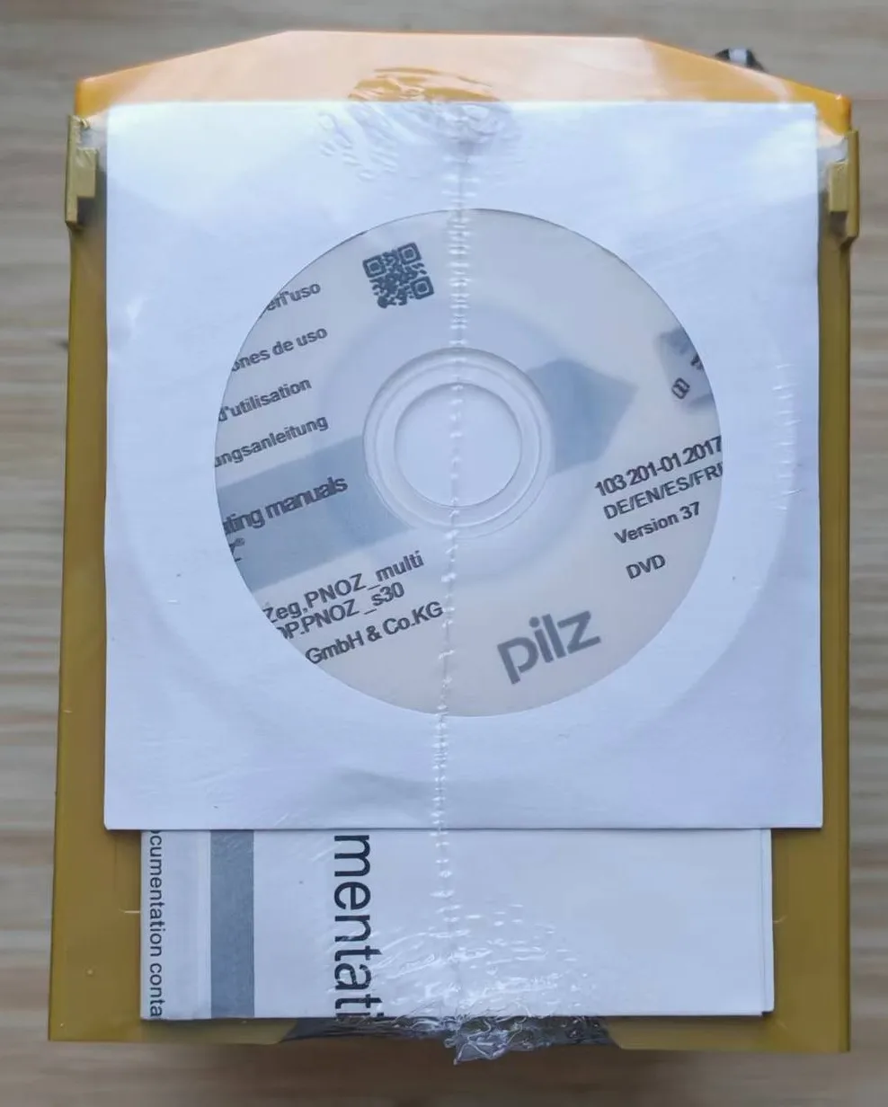 Germany PILZ Pilz safety relay 773104, 773103