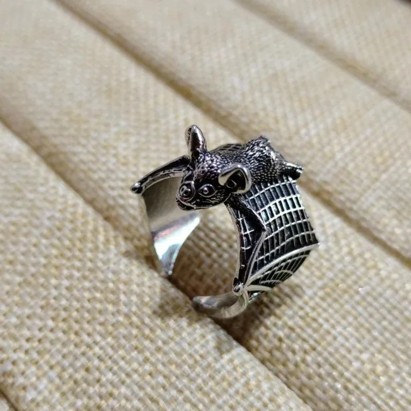 Cincin pasangan sayap kelelawar hitam gaya gelap Goth untuk pria wanita kepribadian baja tahan karat hewan cincin jari terbuka perhiasan grosir