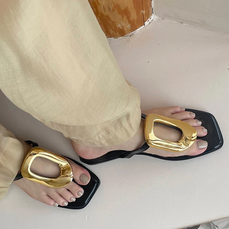 New In 2024 Luxury Women Slippers Summer Beach Fashion Metal Flip Flops Female Slides Slippers Ladies Flats Sandals Shoes