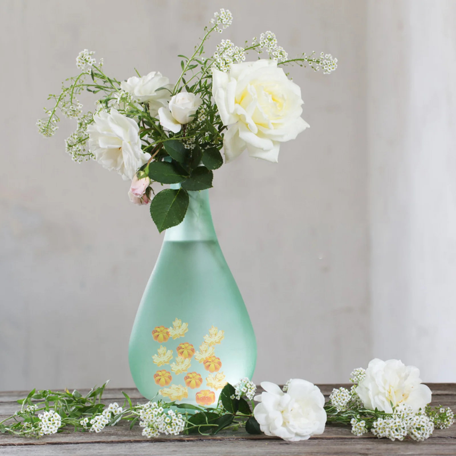 

20Pcs Pumpkin Maple Leaf Vase Filler Seasonal Autumn Decor Floating Centerpiece Thanksgiving Halloween Table Decorations