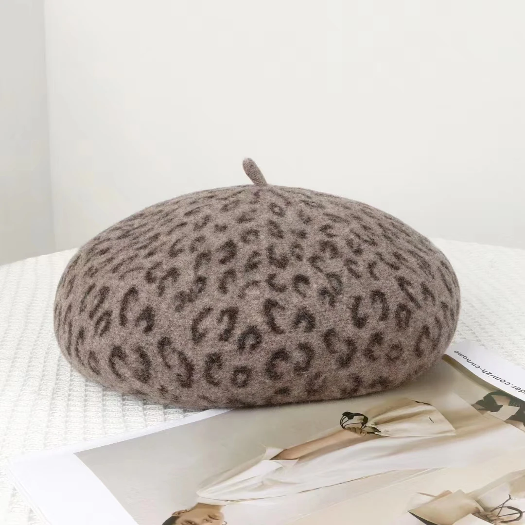 Neue 4 Farben Leopard Winter Baskenmütze weibliche Kappe Herbst Winter Wolle Hut am besten abgestimmt Top-Qualität Mode Boina Geschenk Großhandel – Detail 8