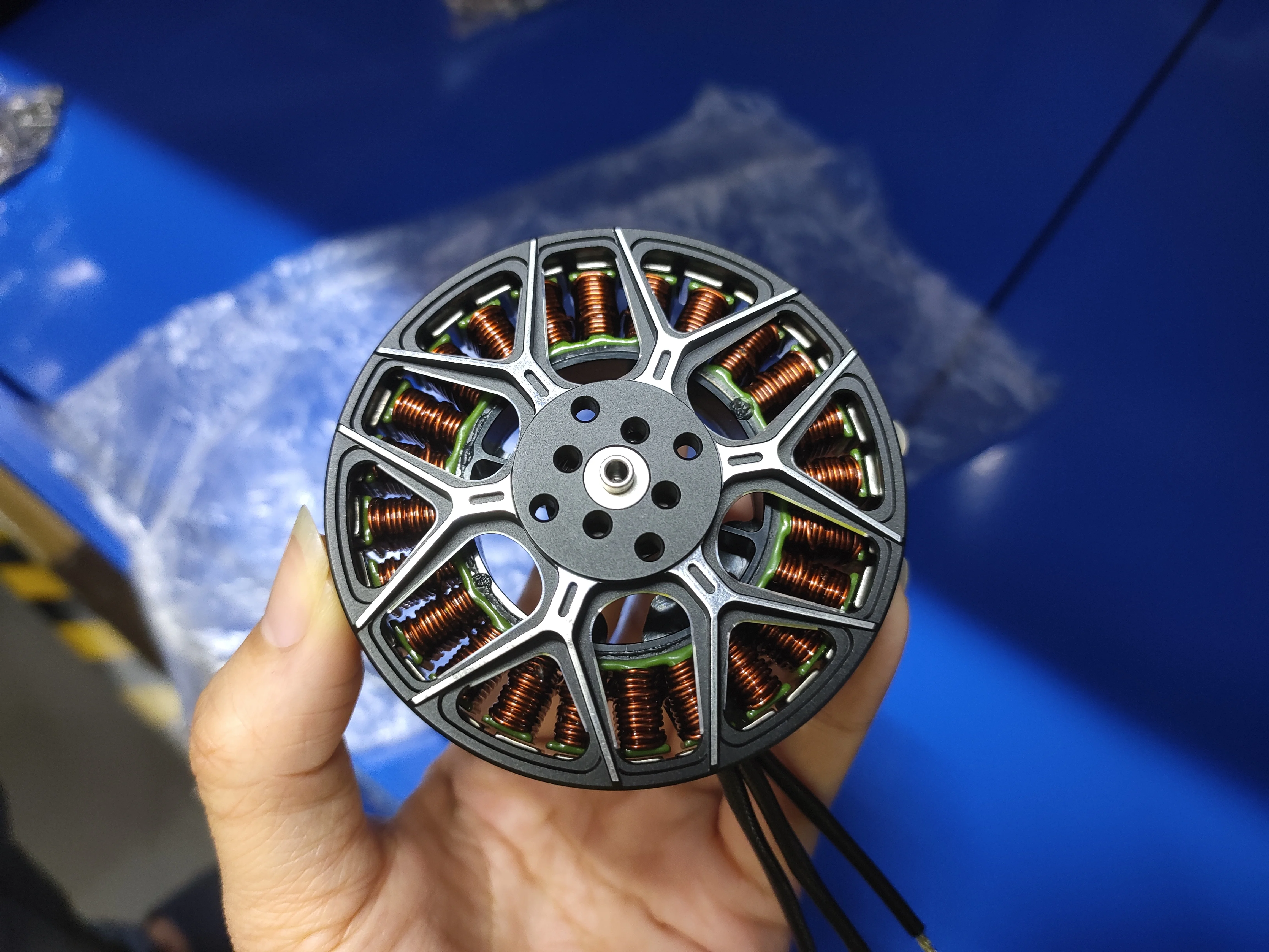 محرك بدون فرشاة HM 6208 خفيف للغاية 310KV 6S وزن الإقلاع/الدوار 2 ~ 2.5 كجم أجزاء محرك الطائرات بدون طيار متعدد الدوار للمستوى الصناعي