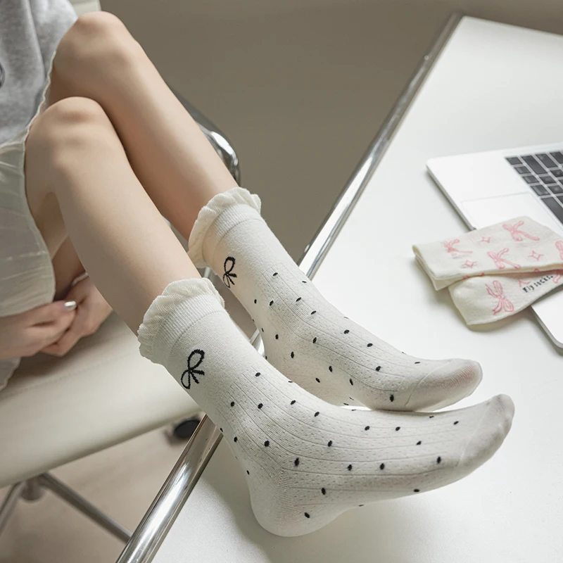 Calcetines con lazo Kawaii para mujer, calcetín con borde de volantes, calcetín de lunares Ins