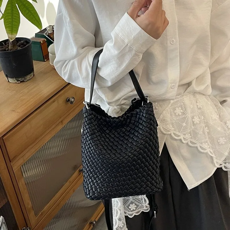 

2025 Spring New Universal Women's Bag 2025 Spring PU Mother and Child Charter Seam Uniform Size Shoulder Bag Un Sac Épaule