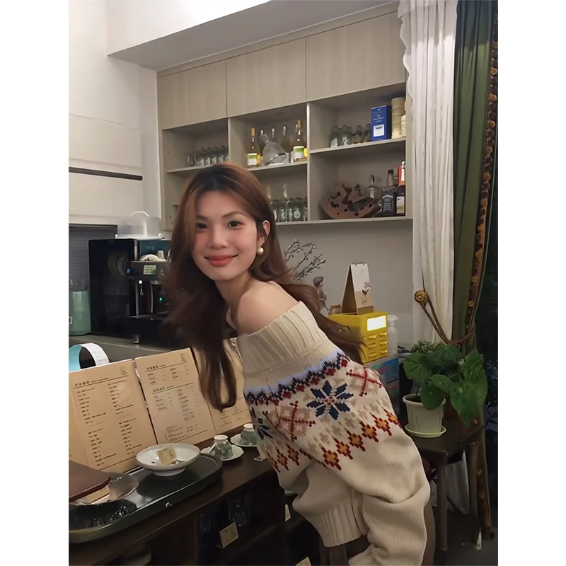 سترة نسائية كلاسيكية مكشوفة الأكتاف من MEXZT بلوفرات محبوكة مطبوعة هاراجوكو مثيرة برقبة مائلة ملابس تريكو شتوية بتصميم كوري