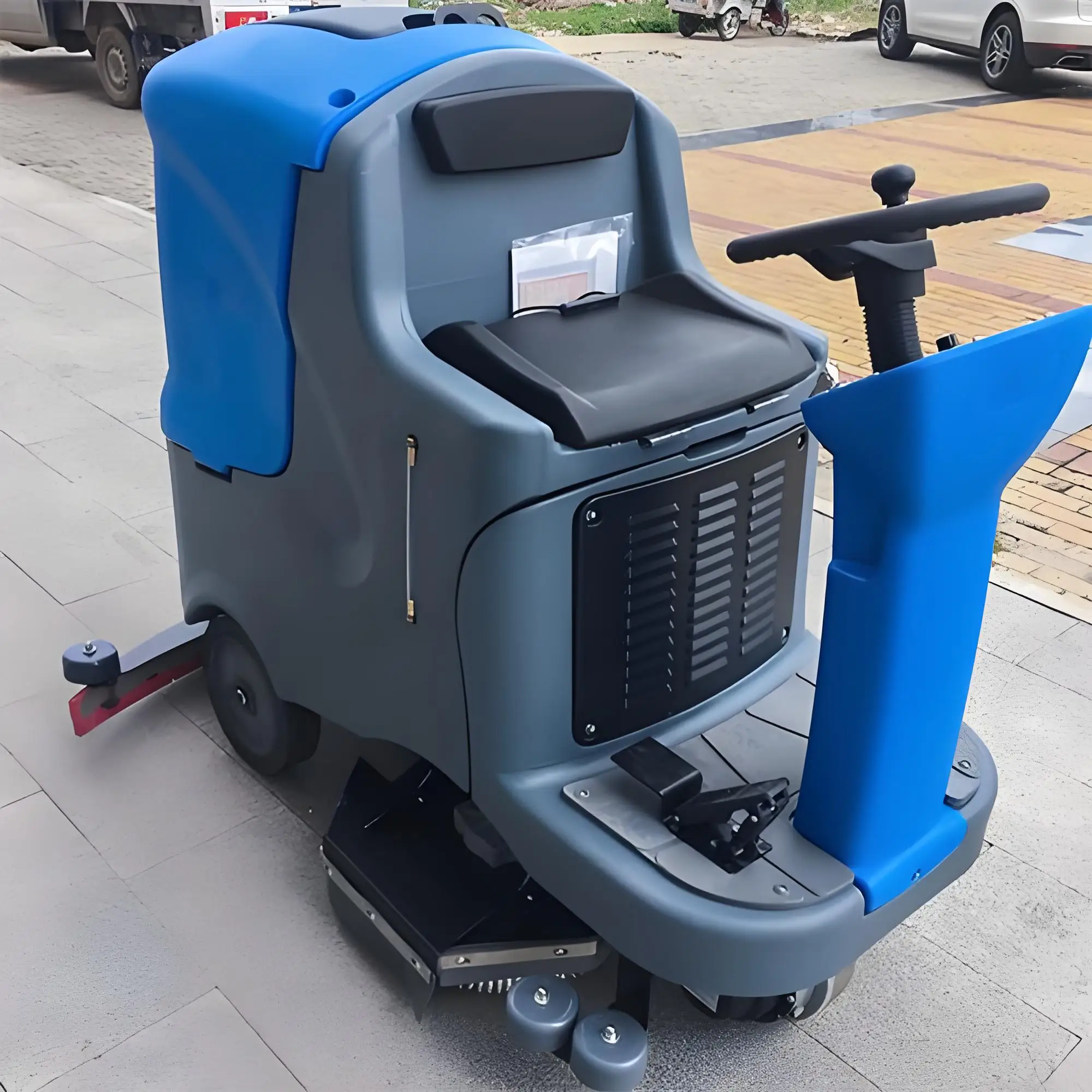 Small Driven Scrubbing Machine for Cleaning Electric Carpets Shopping Malls in 2026 Is Selling Well
