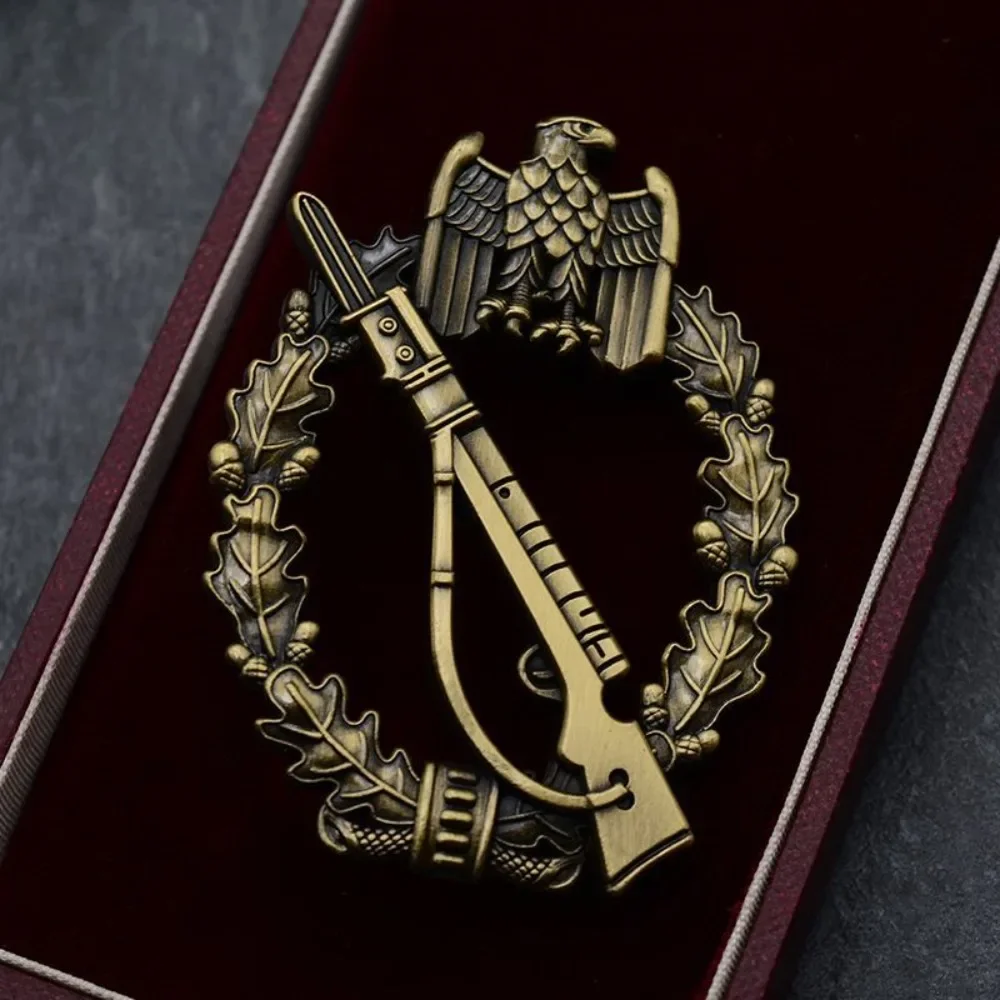 Значок немецкой пехотной боевой войны времен Второй мировой войны Значок немецкой пехотной боевой войны времен Второй мировой войны