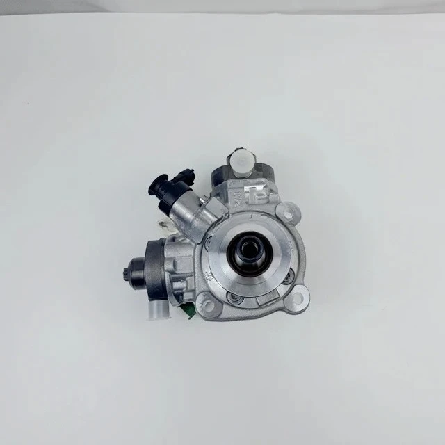 

Fuel Pump for Land Rover Range Rover Sport L405 4.4 diesel DITC High Pressure Oil Pump LR022971 LR061536 0445010627 LR045642