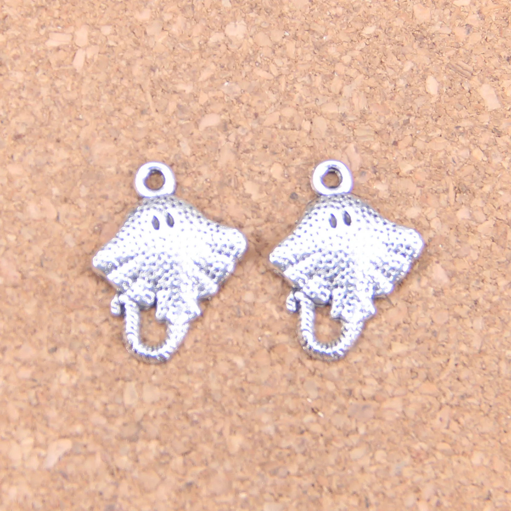 106pcs Charms Stingray Fish 21x13mm Antique Pendants,Vintage Tibetan Silver Jewelry,DIY For Bracelet Necklace