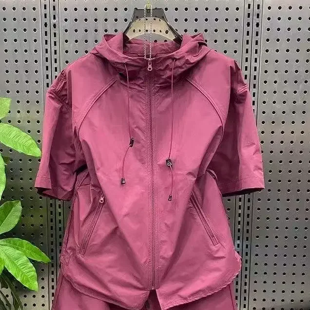 T-shirt con cappuccio Pantaloncini Abiti da uomo Giacca a vento Tinta unita Moda 2025 Poliestere Marche originali Slim Fit Outdoor Casual Uomo Set