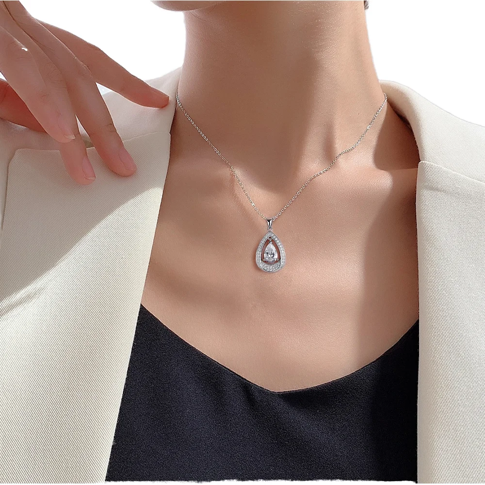 

925 Sterling Silver Pendant Necklace with Water Drop Pear Cut Zircon Stone Fashion Jewelry in Prong Setting Gold Chains