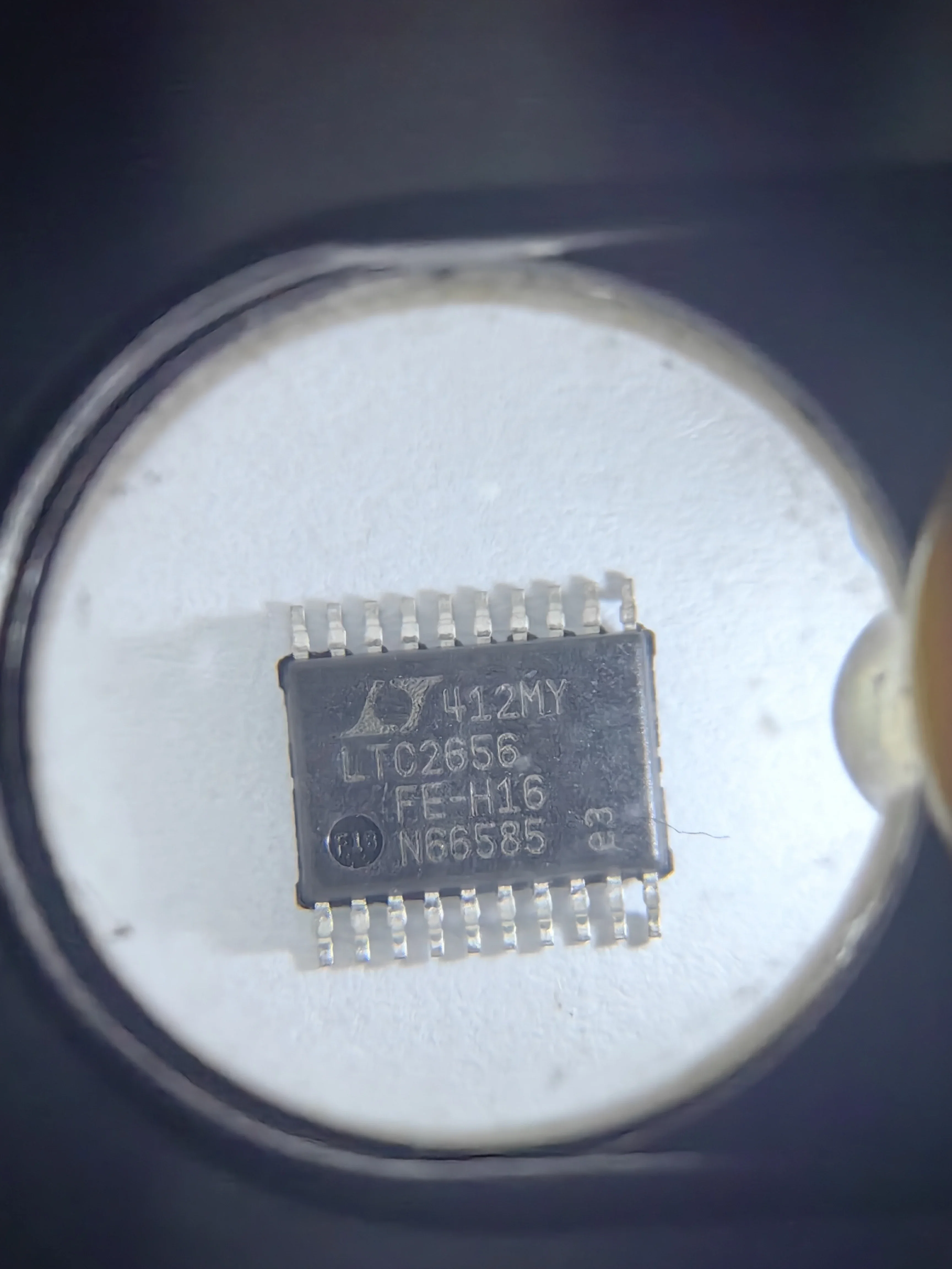 

LTC2656BCFE-L16 LTC2656BIFE-L16 LTC2656BCFE-H16 LTC2656BIFE-H16 LTC2656 — Восьмиканальные 16-/12-битные ЦАП Rail-to-Rail с максимальной погрешностью 10 ppm/°C
