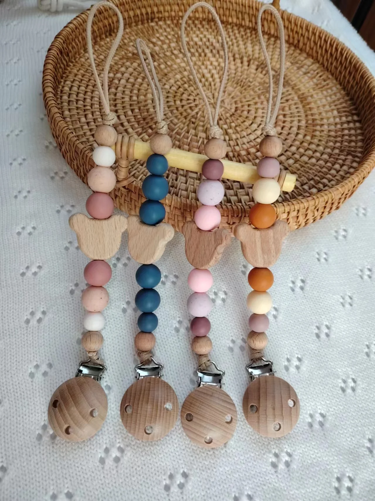 Wooden Baby Pacifier Chain Silicone Bead Dummy Nipple Holder Guard Teether Pendant Newborn Gift Stuff