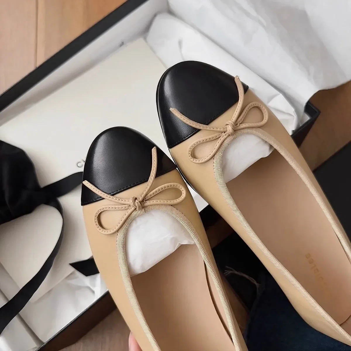 Designer Shoes Women Leather Bowknot Flats Single Fashion Lady Round Toe Light Loafers Ballet Zapados Mujer Size 34-42