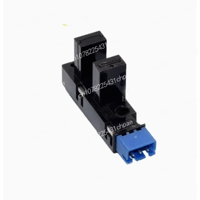 Transmissive photoelectric sensor KI669 slot-shaped dustproof photoelectric switch K1669 slot width 8mm