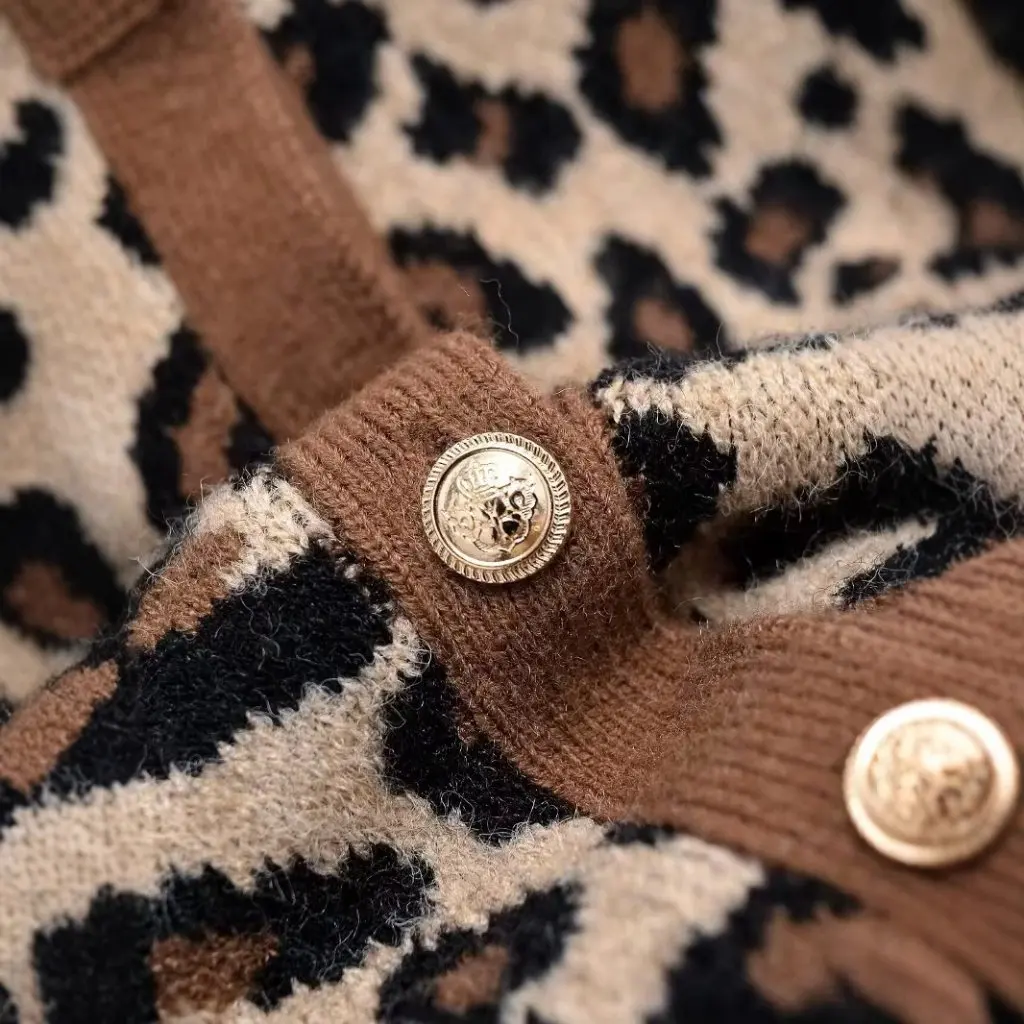 

Fashion round Neck Long Sleeve Knitted Cardigan Animal Print Coat European American Style Winter New Women's Top F79579