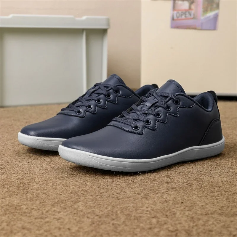 Couples' Wide Toe Barefoot Shoes Lightweight Soft Soled Outdoor Hiking Shoes Low Cut Lace Up Casual Sneakers Loafers Men