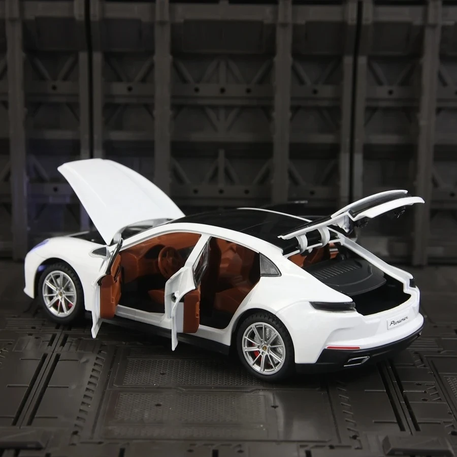 Para 1:24 Panamera, modelo de coche de aleación, puertas ornamentales y maletero del capó del motor, se puede abrir, sonido y luz, coche deportivo con energía de retorno