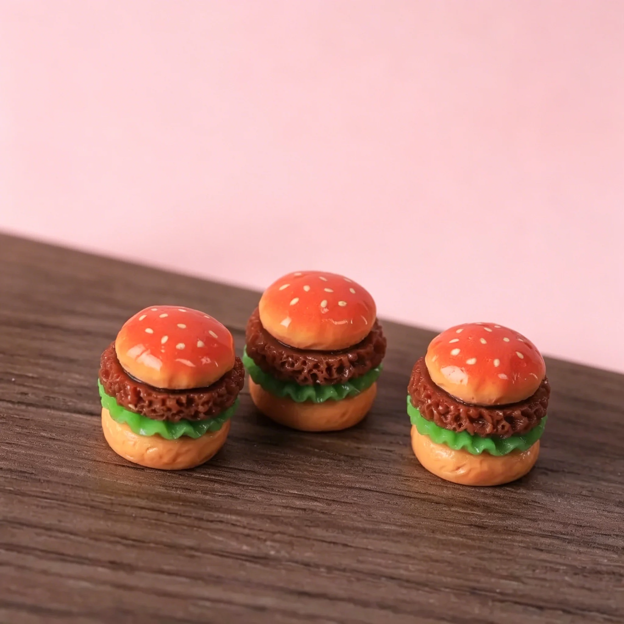 10 Stück Realistische Mini-Burger Harz-Anhänger - Simulierte Miniatur-Hamburger-Modelle für Puppenhaus-Küche & DIY-Bastelarbeiten – Detail 5