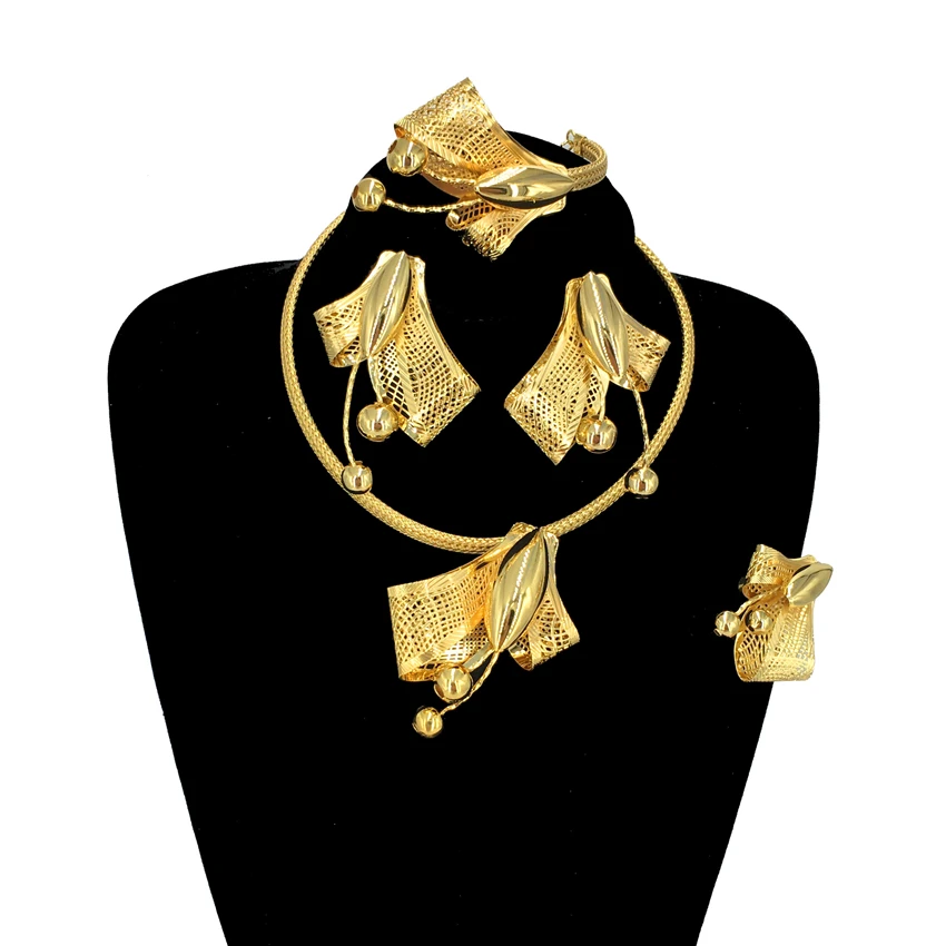 Latest Goldplated Jewelry Set Ladies Flower Glossy Necklace Earrings Bracelet Wedding Accessories FHK13571