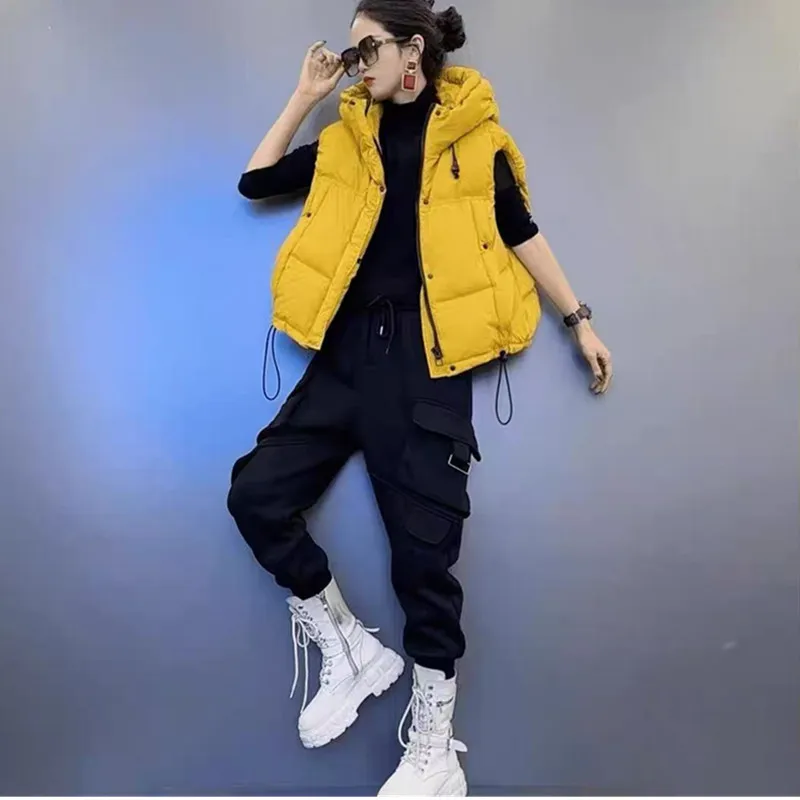 

2025 Autumn Winter Women Korean Sleeveless Down Cotton Vest Coat New Loose Hooded Short Vintage Jacket Female Waistcoat Outwear