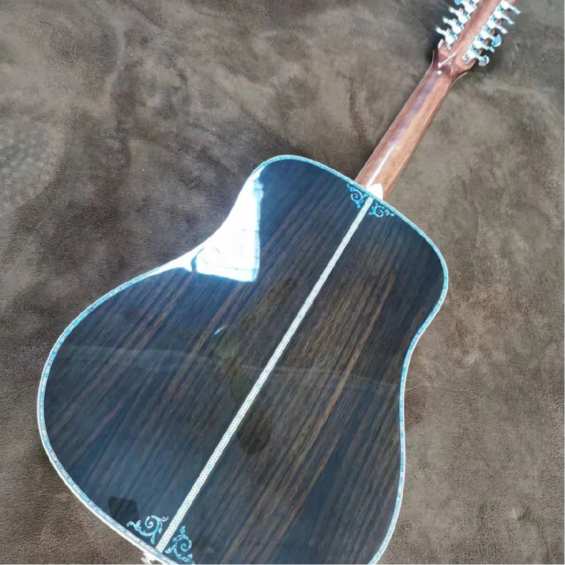 مزهرية كبيرة فاخرة مقاس 41 بوصة من الخشب الصلب، غيتار صوتي كامل على شكل أذن البحر مكون من 12 سلسلة على شكل أصابع