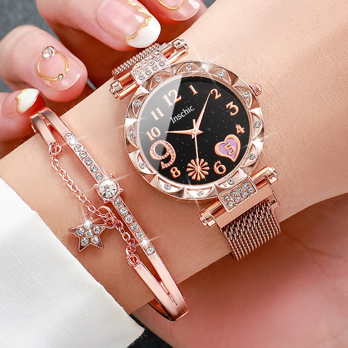 2PCS/Set Women\'s Watch Fashion Magnet Buckle Mesh Band Analog Quartz Watch Star Bracelet Set