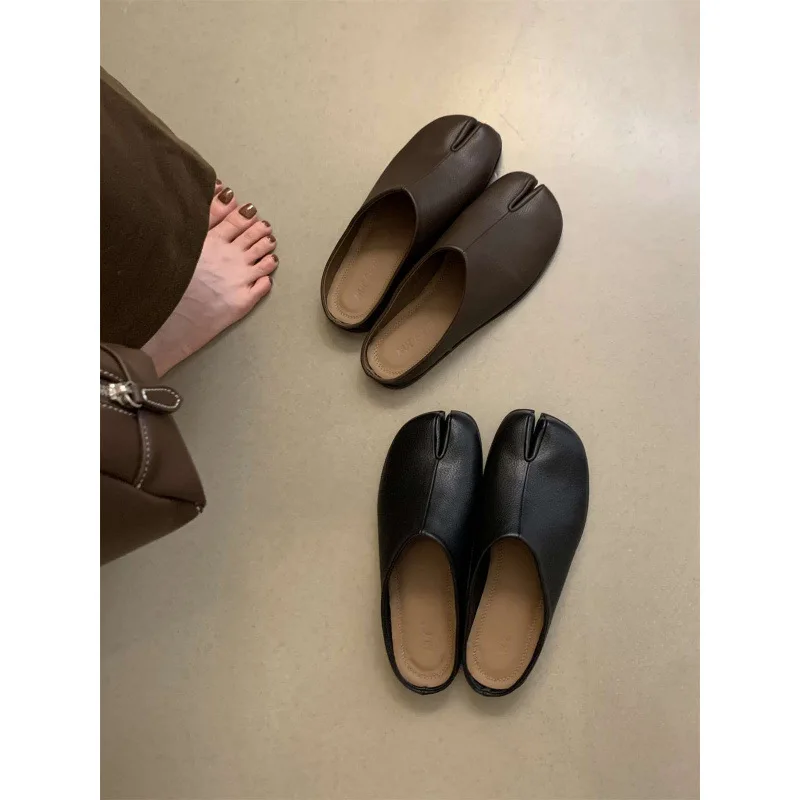 

Korean Small Leather Shoes for Women, Spring and Autumn, French Style, Split Toe Shoes, Flat Toe Cover, Half Drag Mules