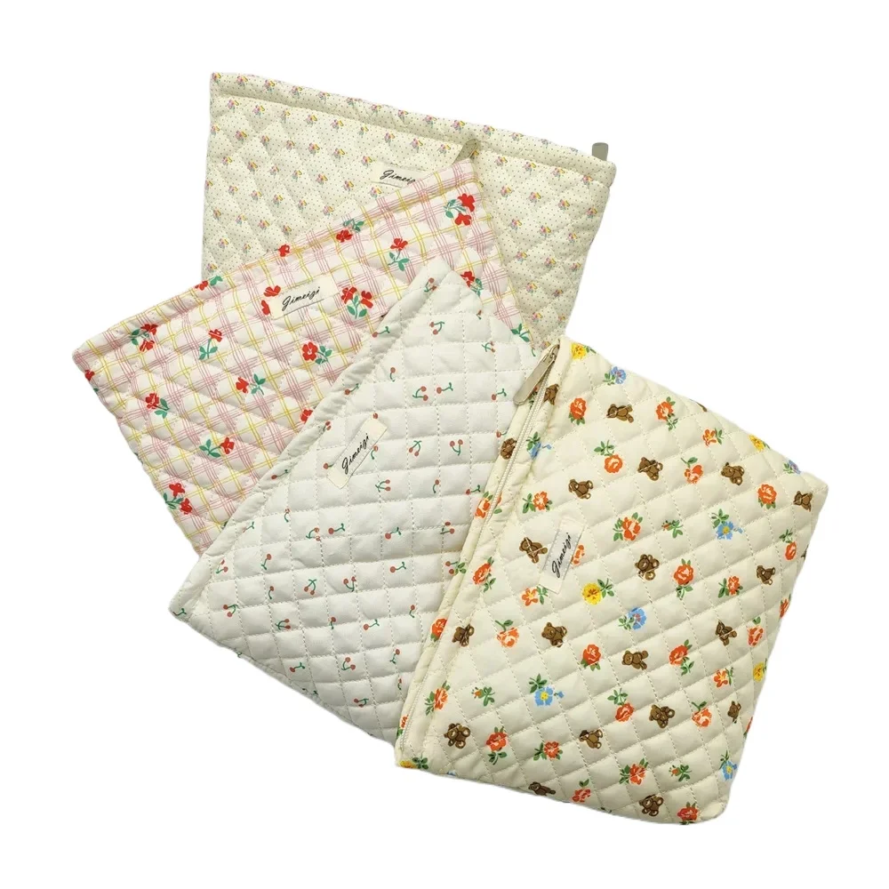 

Cute Cartoon Flower Bear Cosmetic Bag Women Makeup Bags Female Clutch Bag Large Capacity Wash Bag Makeup Pouch Travel Organizer