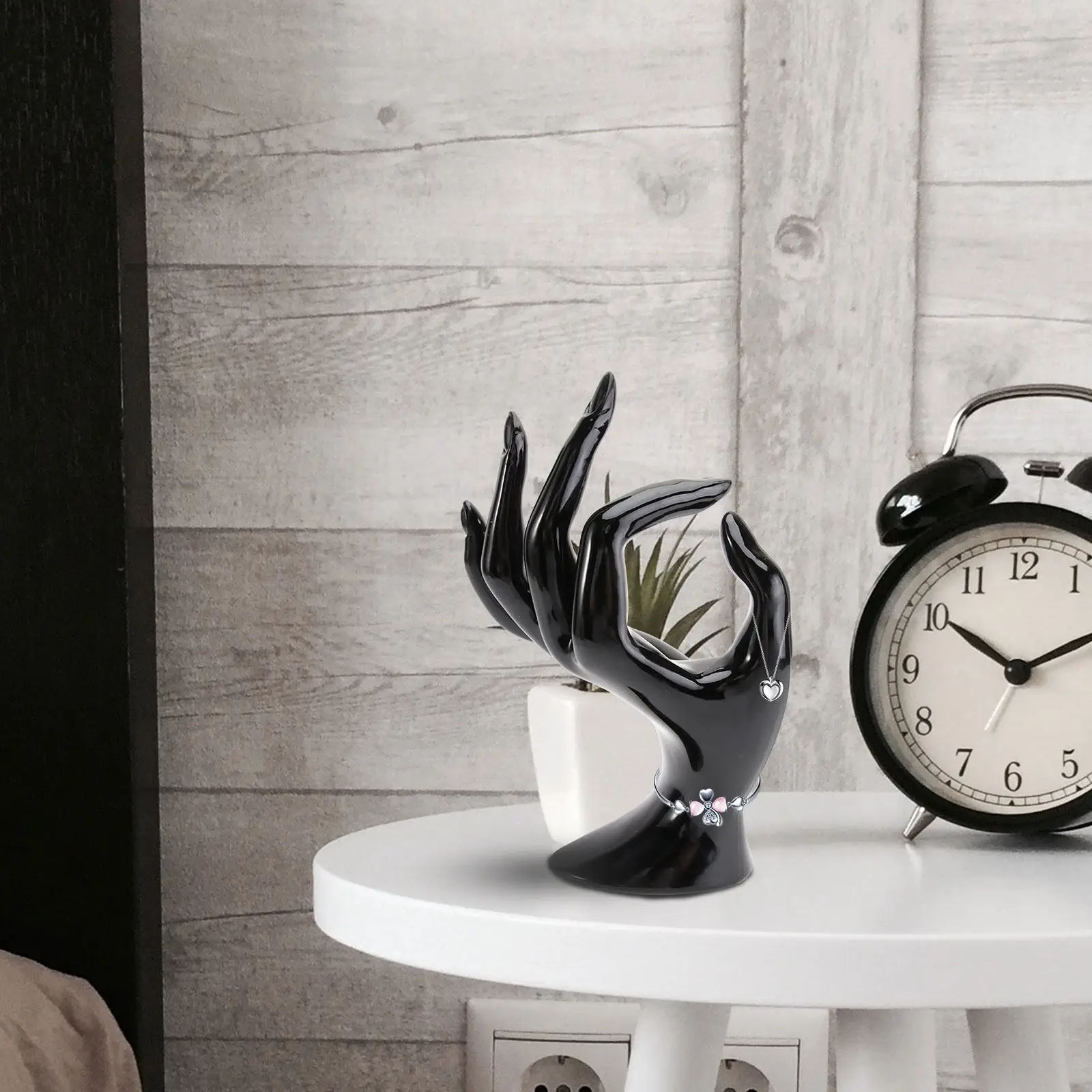 

8x17cm Hand Shape Plastic Jewelry Display Rack Stylish Ring Bracelet Organizer Stand for Professional Personal Use Modern