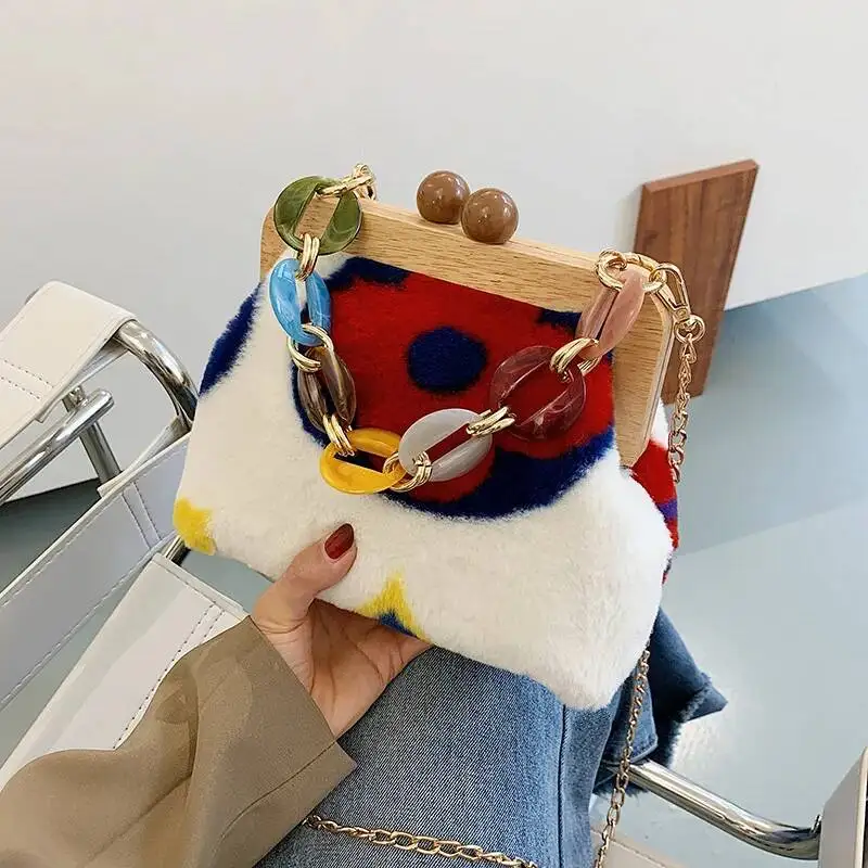 Plush Shoulder Bag For Women Wooden Clip Evening Clutch Bag Fashion Acrylic Chain Luxury Handbag Women Banquet Party Purse Bag