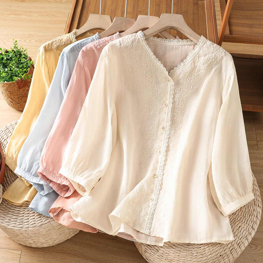 

High-End Retro Embroidered Loose Women's T-Shirt Summer New Style Brand Large Size Base Shirt Cool Feeling Short Sleeve V-Neck
