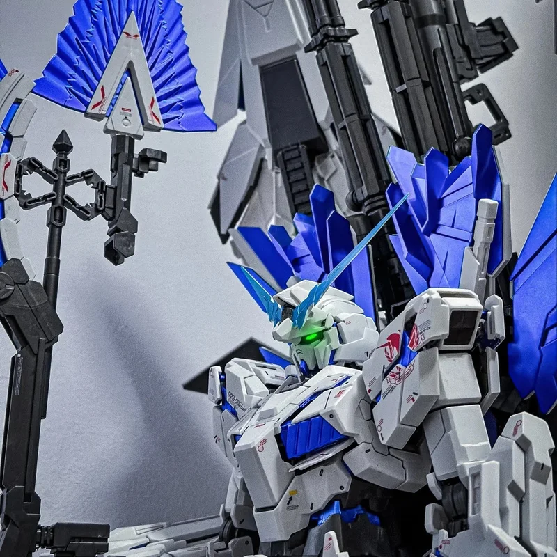 DABAN Unicorn Fighter Model Kit - PG 1/60 Perfectibilidad Figura de acción coleccionable de alta calidad para niños Regalo Juguete de ensamblaje