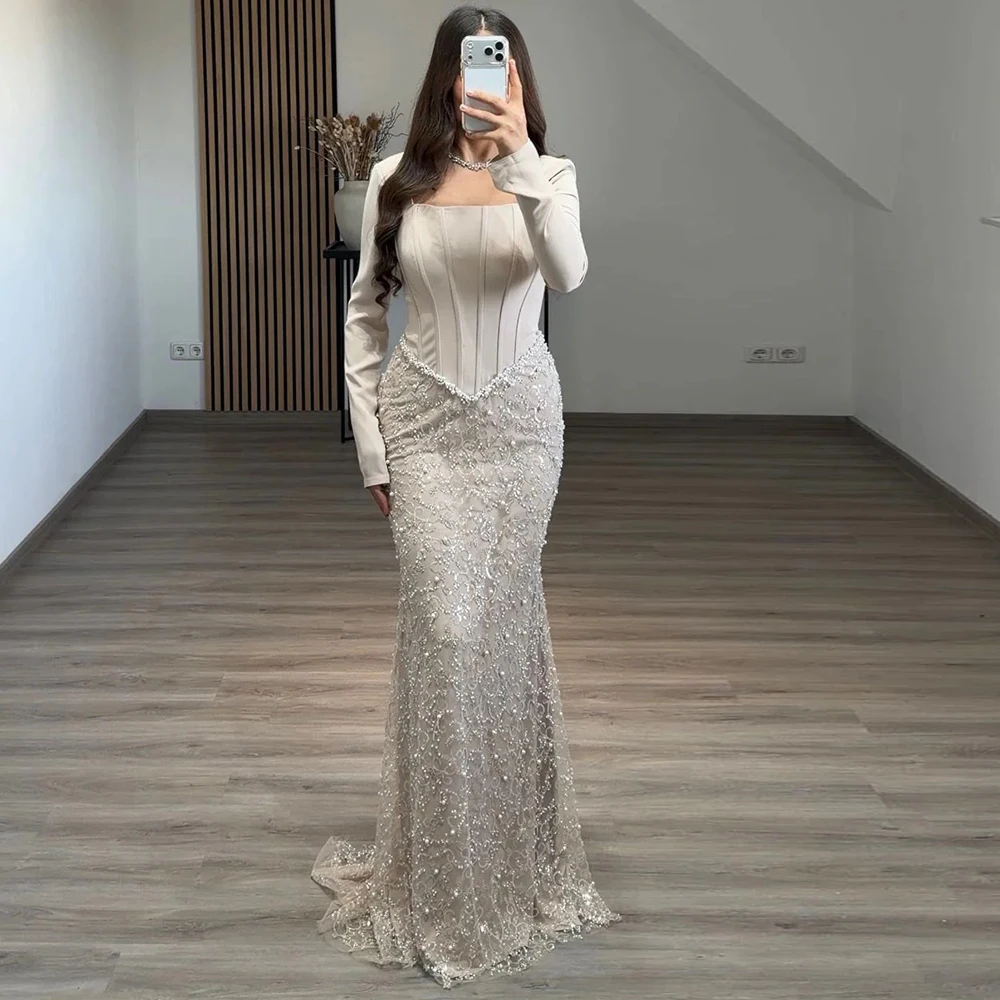 Exquisites helles Champagner-Meerjungfrau-Abendkleid mit quadratischem Ausschnitt, Korsett, Perlenstickerei, langen Ärmeln, formelle Anlässe, individuelle Ballkleider