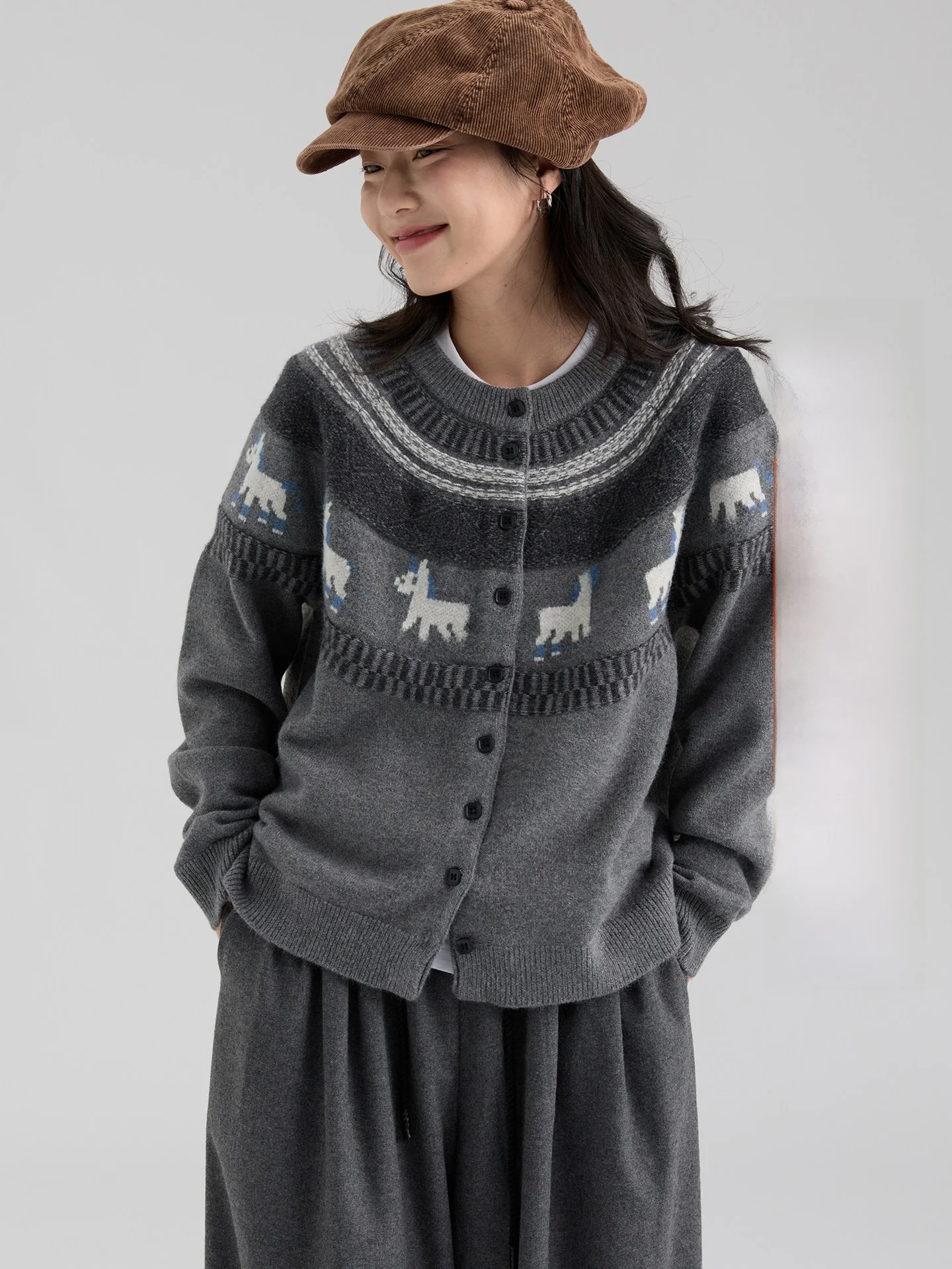 

Dwind2026 Новая коллекция ранней весны: Свободный вязаный кардиган для женщин, свитер с круглым вырезом, узорчатый, для повседневной носки, в корейском стиле...