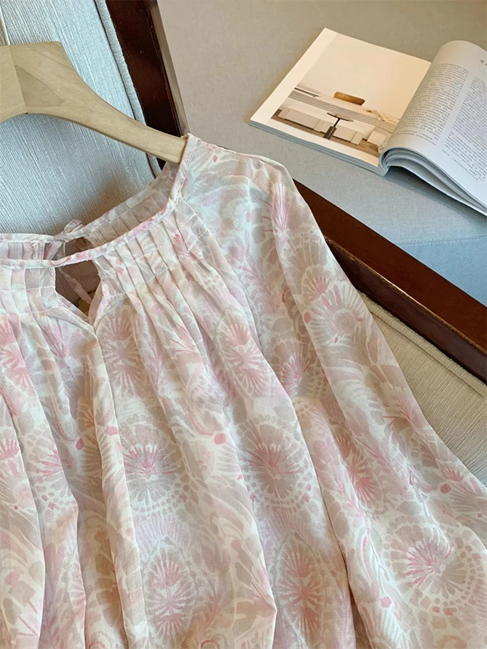 حلوة الأزهار طويلة Sve رقيقة irt M عكس فام Sle النسخة الكورية فضفاضة Sle زر حتى الشباب بشكل متداخل irt