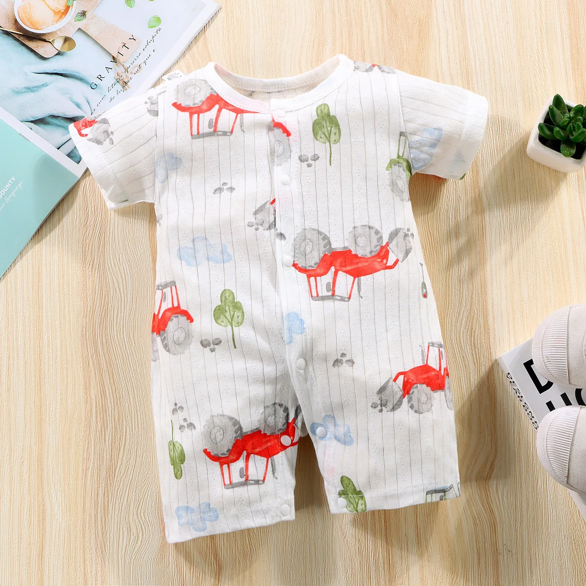 New Baby Newborn Clothes Baby Short-sleeved Jumpsuit 0-2 Years Old Boys Girls Romper Children Wrapping Clothes