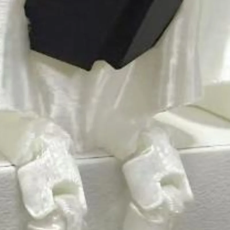 3D Printed Articulated Ghost Figurine With Movable Joints Book Holding Design Perfect For Desktop Decor Halloween Home Ornament
