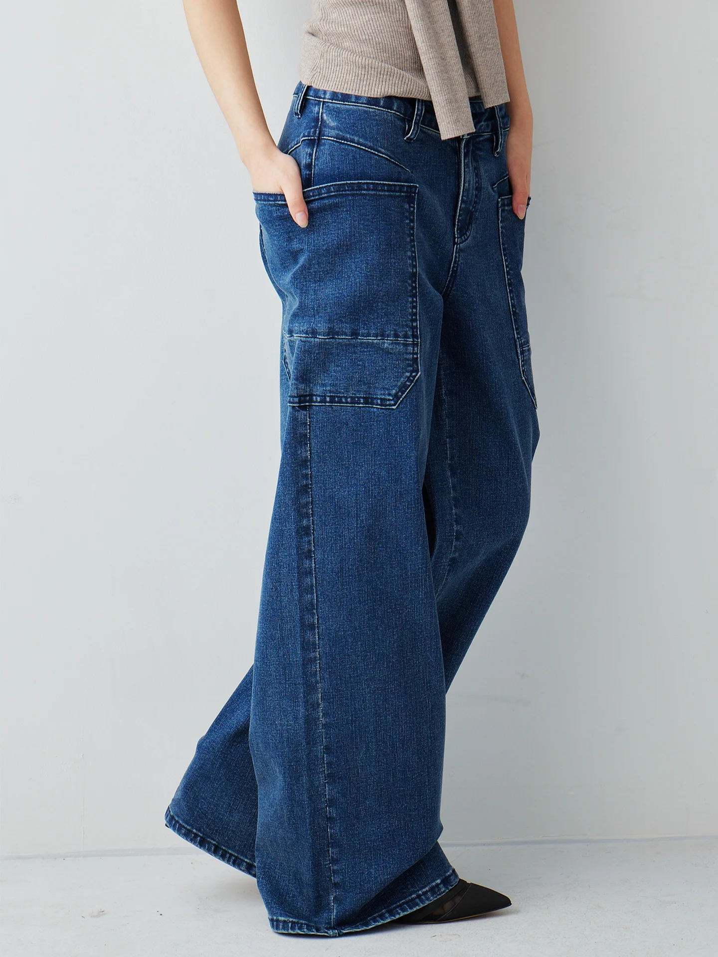 

Loose Fit Straight Leg Indigo Cotton Casual Denim Jeans Side Pocket Vintage Style Women's Spring Summer Fashion Natural Waist