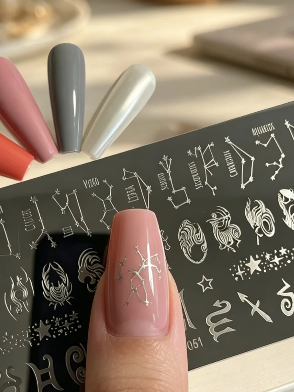 

1Pcs Nail Stamping Plate Starry Sky Celestial 12 Signs Reusable Nail Art Template Twelve Constellations Nails Stamp Mouteen051