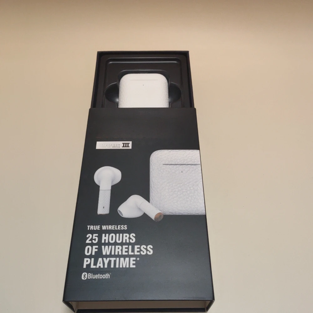 Nuevos auriculares inalámbricos Bluetooth M3 portátiles cómodos y inalámbricos con graves pesados semi-in-ear adecuados para auriculares