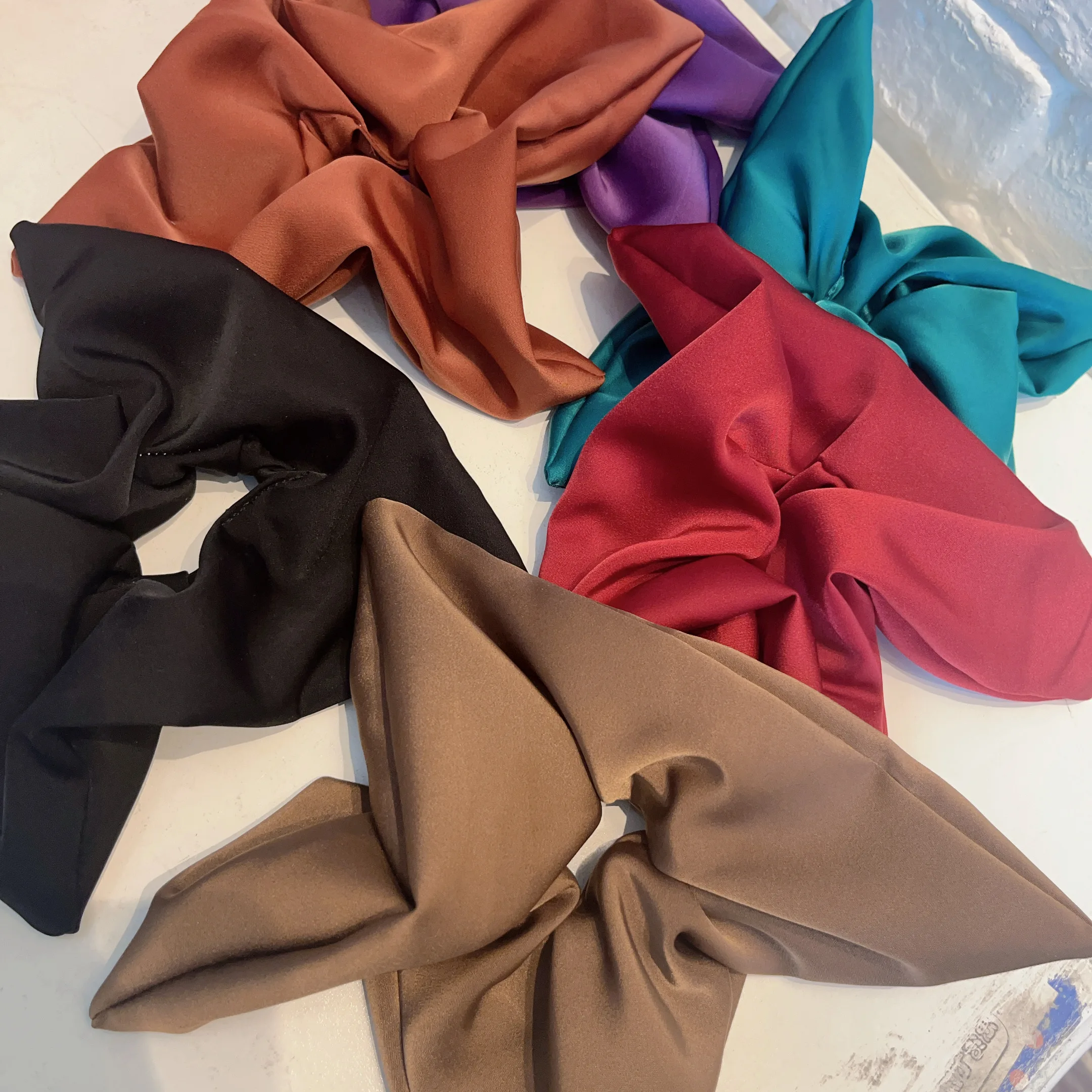 Satin square intestinal loop is suitable for women\'s ponytail elastic characteristic headbands, headbands, and hair accessories