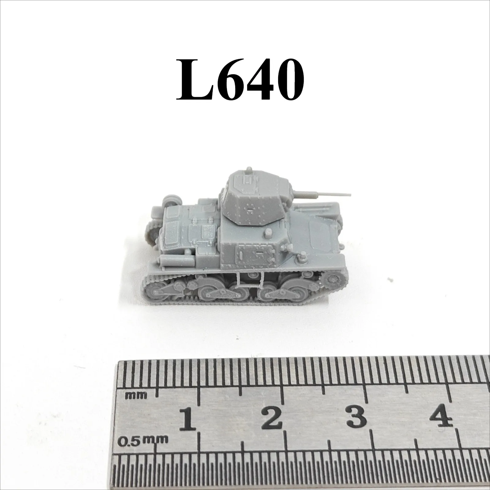 

Italian L640 Light Tank,3D Printed,1/144 Scale Mini Tank Model,Resin,Paintable