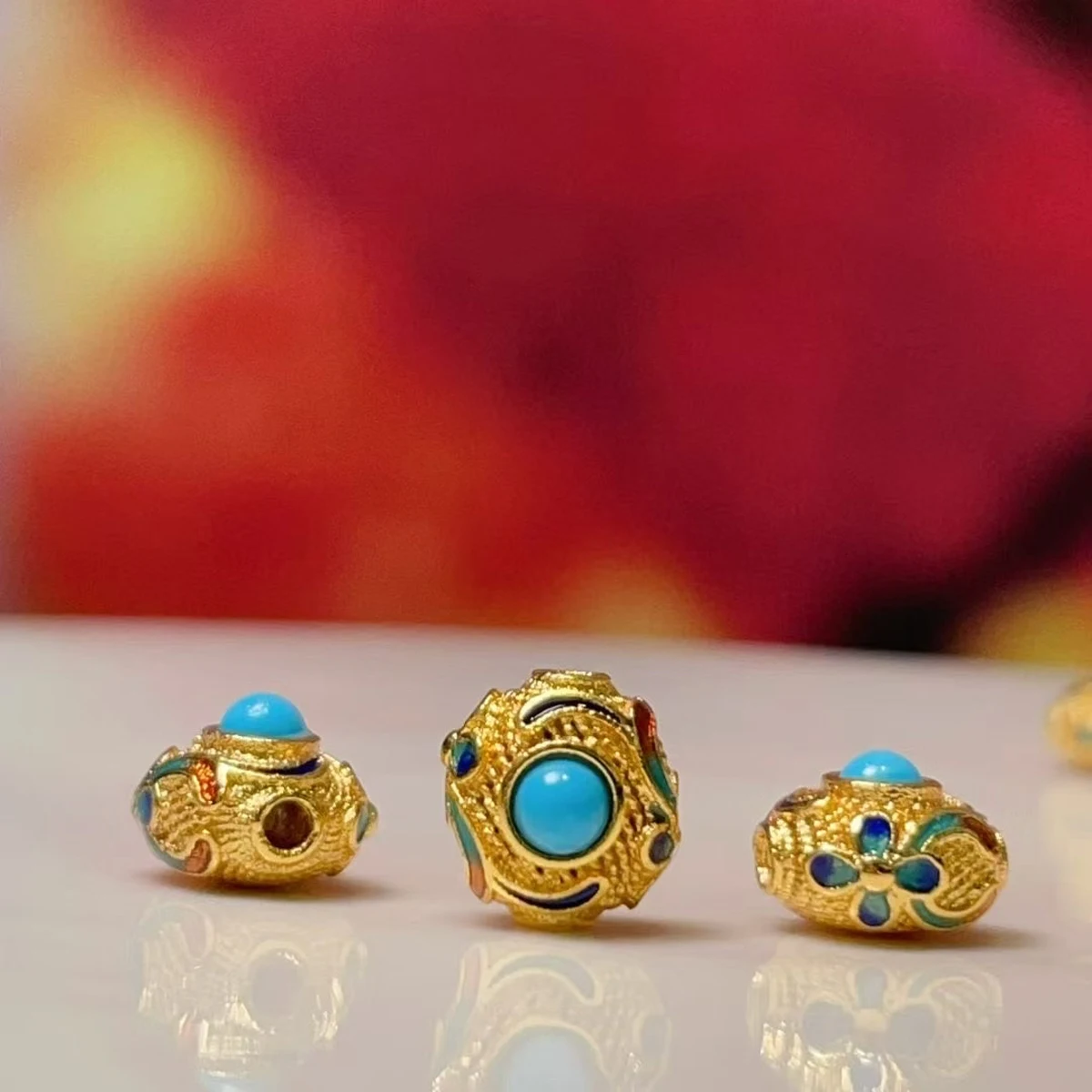 

2Pcs DIY Jewelry Isiolation Beads Natural Stone Turquoise Beads For Jewelry Making DIY Necklace Bracelet Earrings Accessory