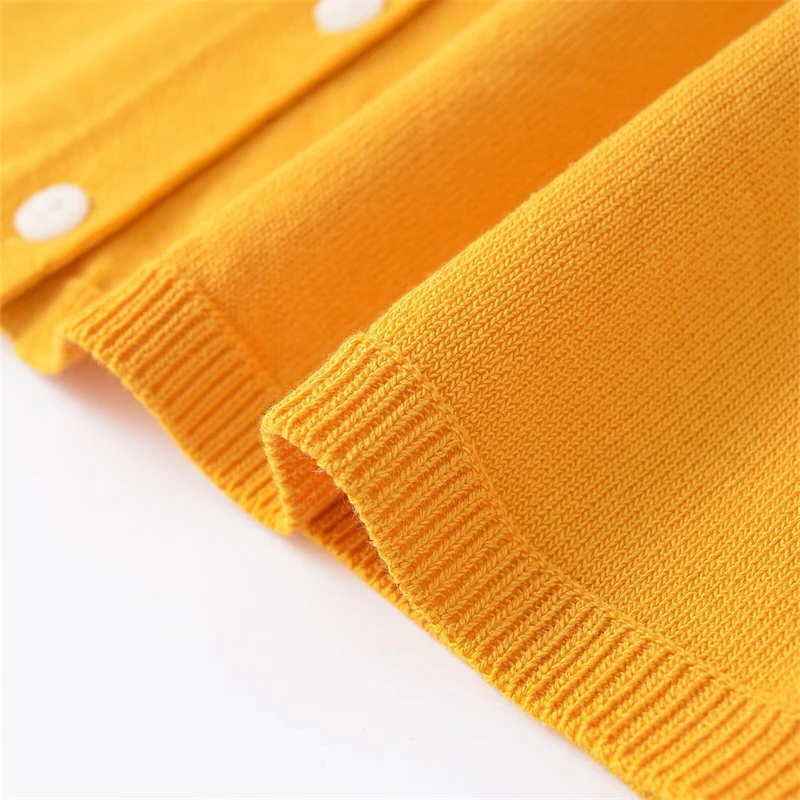 KEYANKETIAN Letnia Nowa Damska Krótki Rękaw Okrągły Dekolt Jednorzędowy Dzianinowy Kardigan Prosta Kurtka Damska