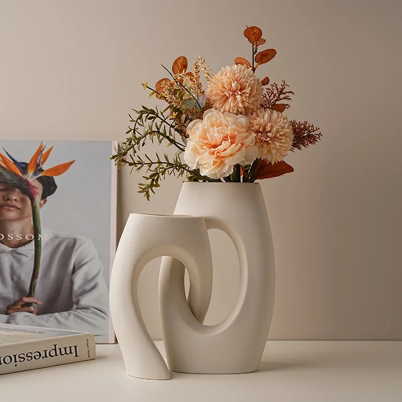

Manufacture Wholesale Modern Nordic Hollow Donut Vase White Vase Decorative Ceramic Vase