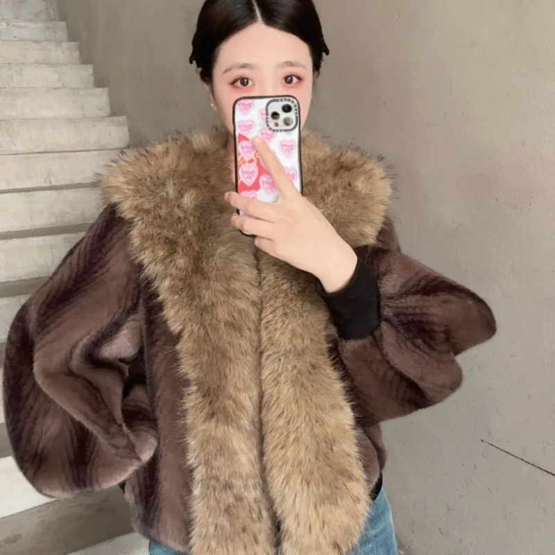 ファー襟付きの新しい高級エレガントなレディースコート、暖かいショート丈ワンピースデザイン、人気でおしゃれな冬用ファーコート